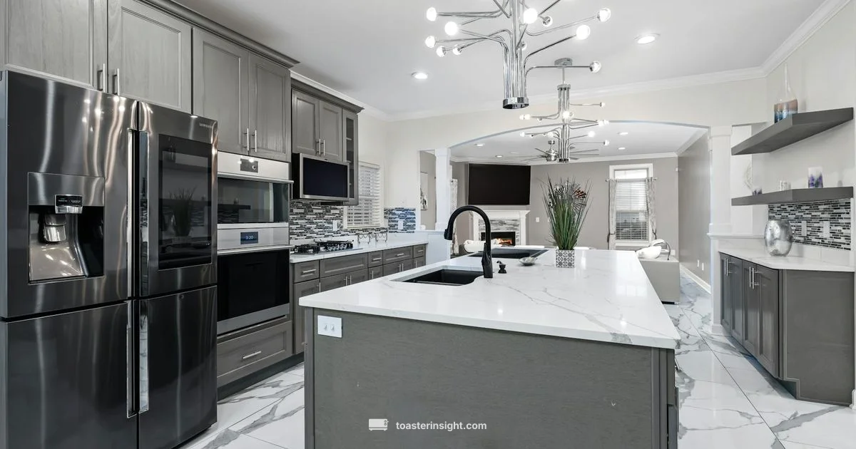 Grey Smeg Toaster - ToasterInsight