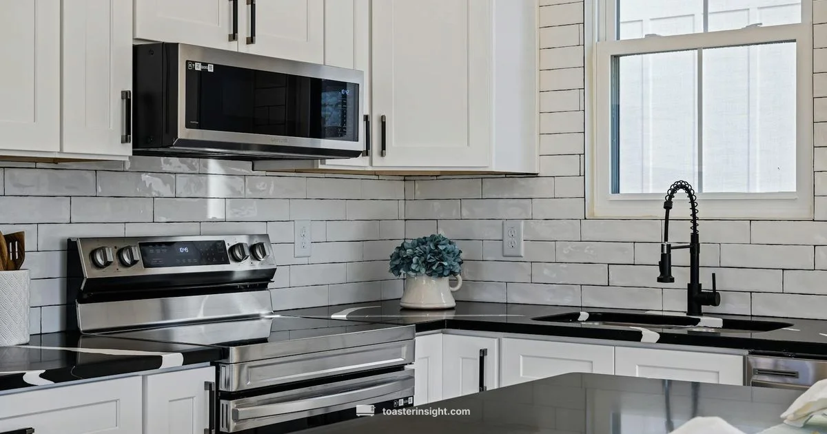 White KitchenAid Toaster White KitchenAid Toaster - ToasterInsight