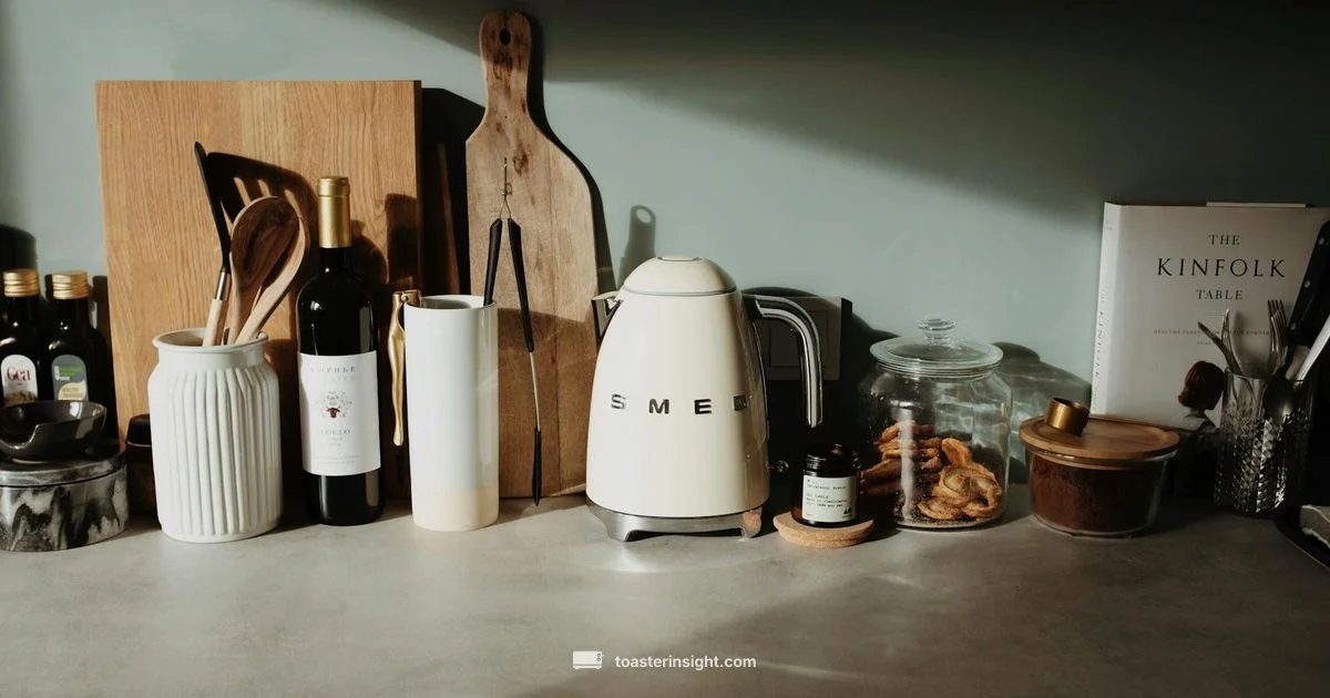 Chrome Smeg Toaster - ToasterInsight