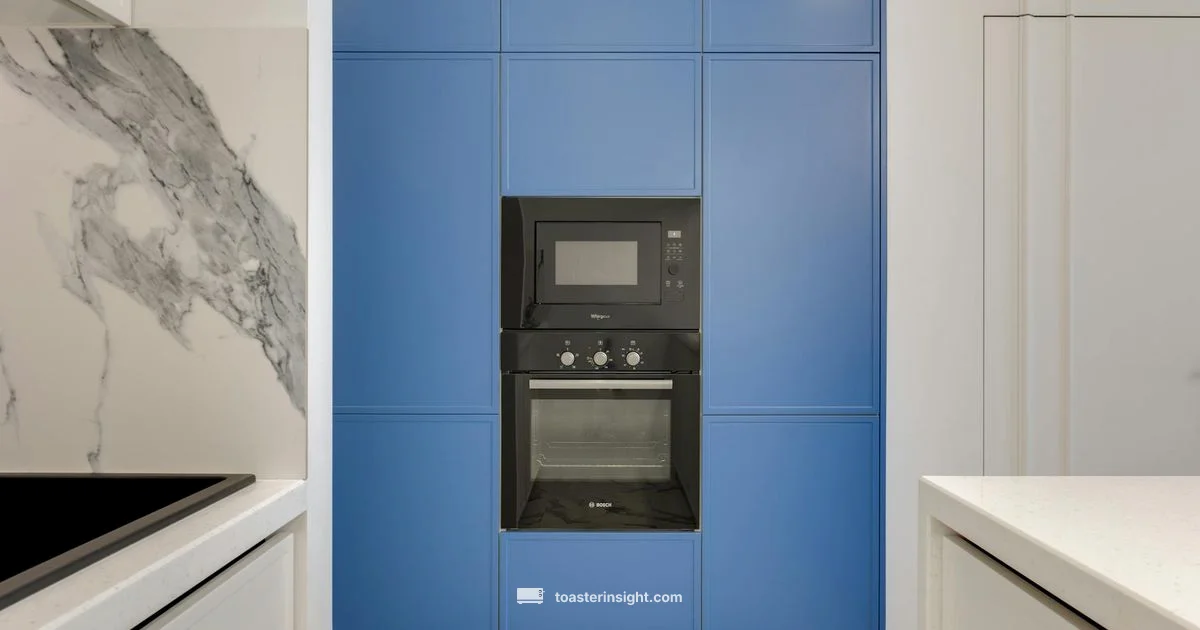 Microwave vs Toaster Oven - ToasterInsight