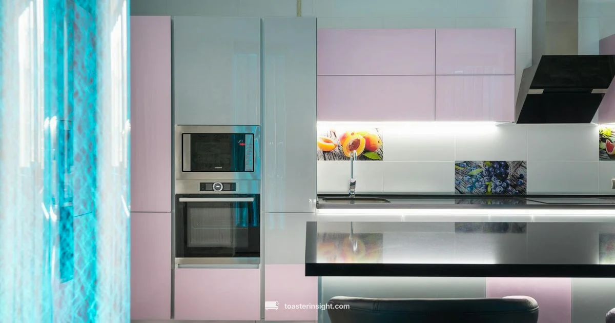 Smeg Pink Toaster - ToasterInsight