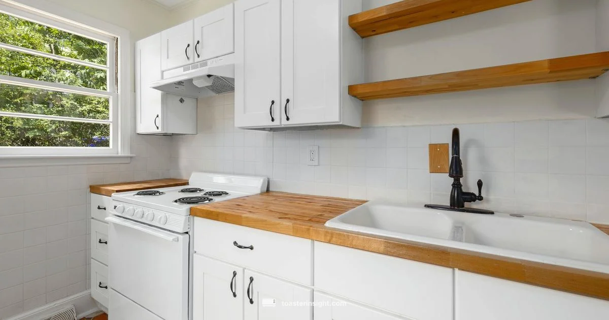 Best for Small Kitchens - ToasterInsight