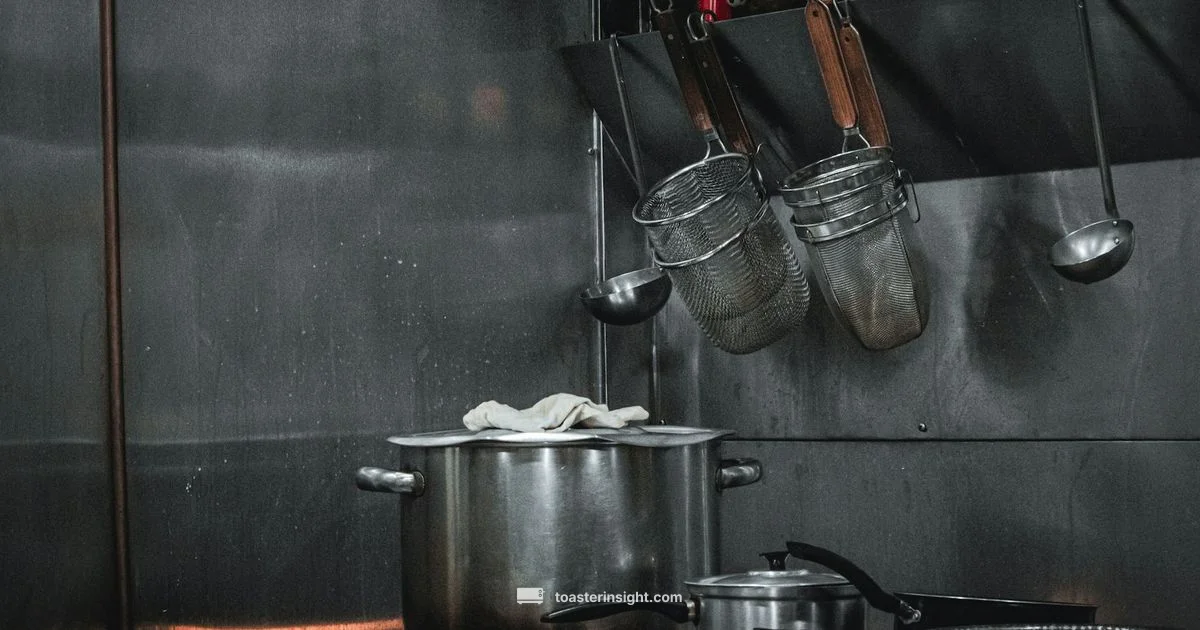 Toast vs Square for Restaurants - ToasterInsight