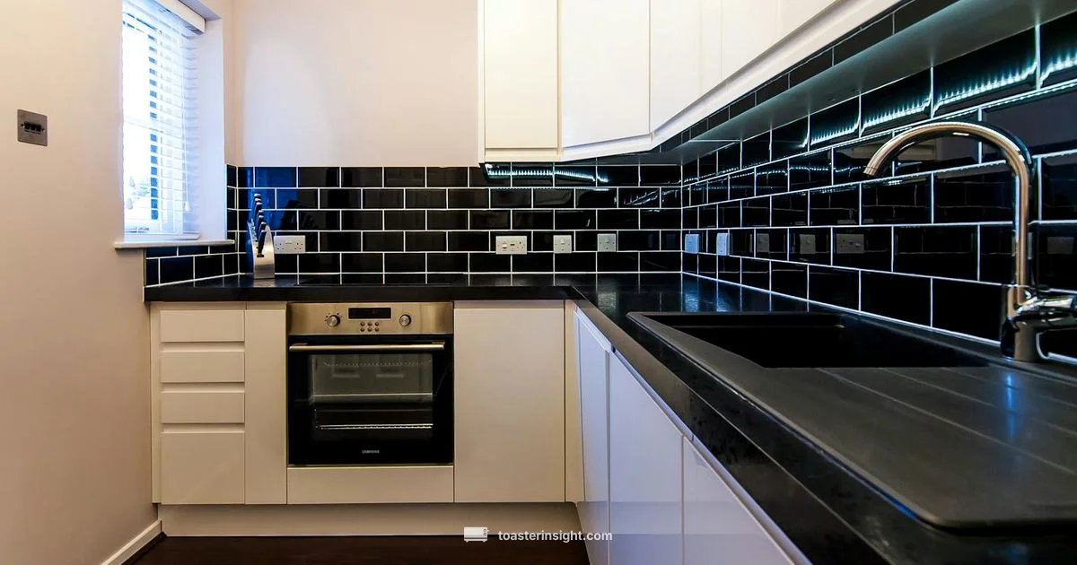 Russell Hobbs Mini Toaster Oven - ToasterInsight