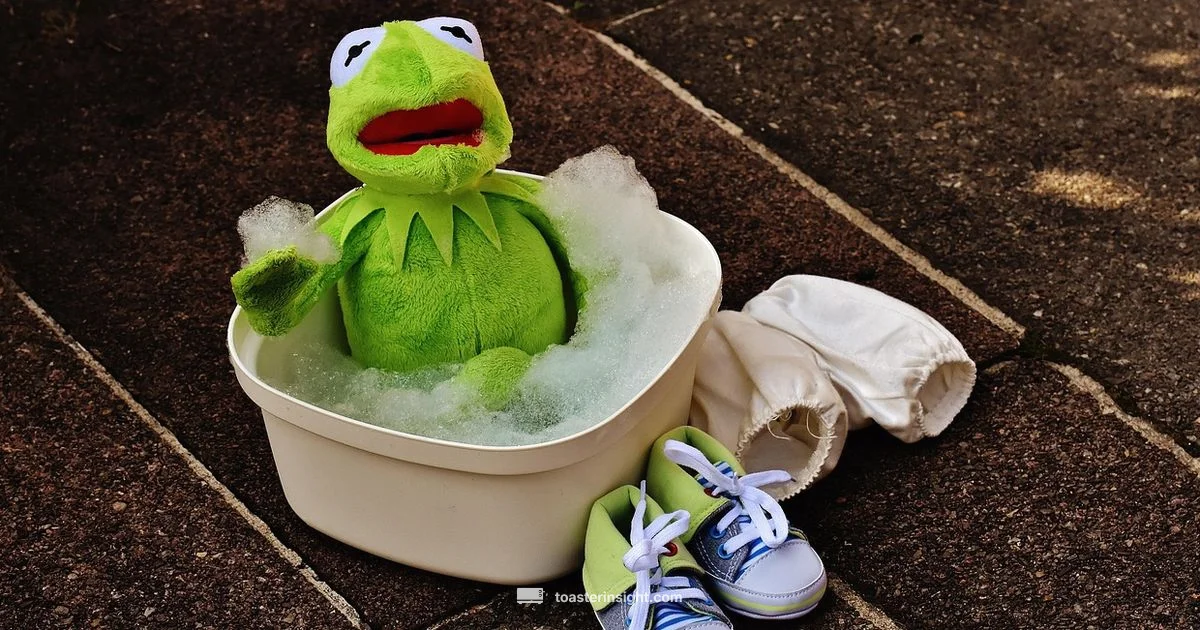 Toaster Bath GIF - ToasterInsight